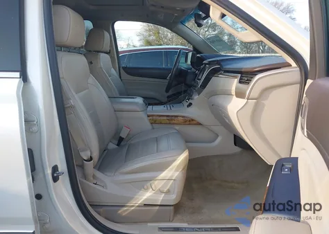 2015 GMC Yukon Xl 1500 Denali z USA, uszkodzony, nr VIN 1GKS2JKJ5FR209290